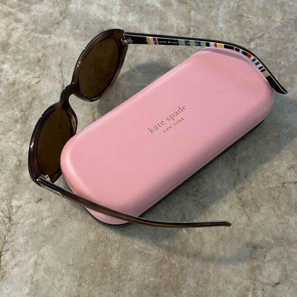 Kate Spade Sunglasses with Case - Picture 7 of 7